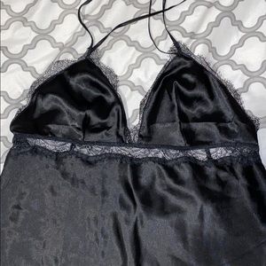 VS black lace L